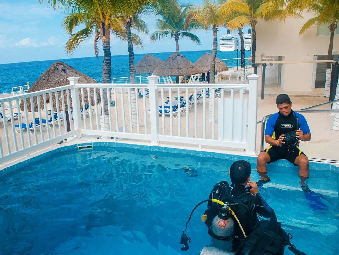 The best Scuba Diving experiences in Cozumel | AquaSafari