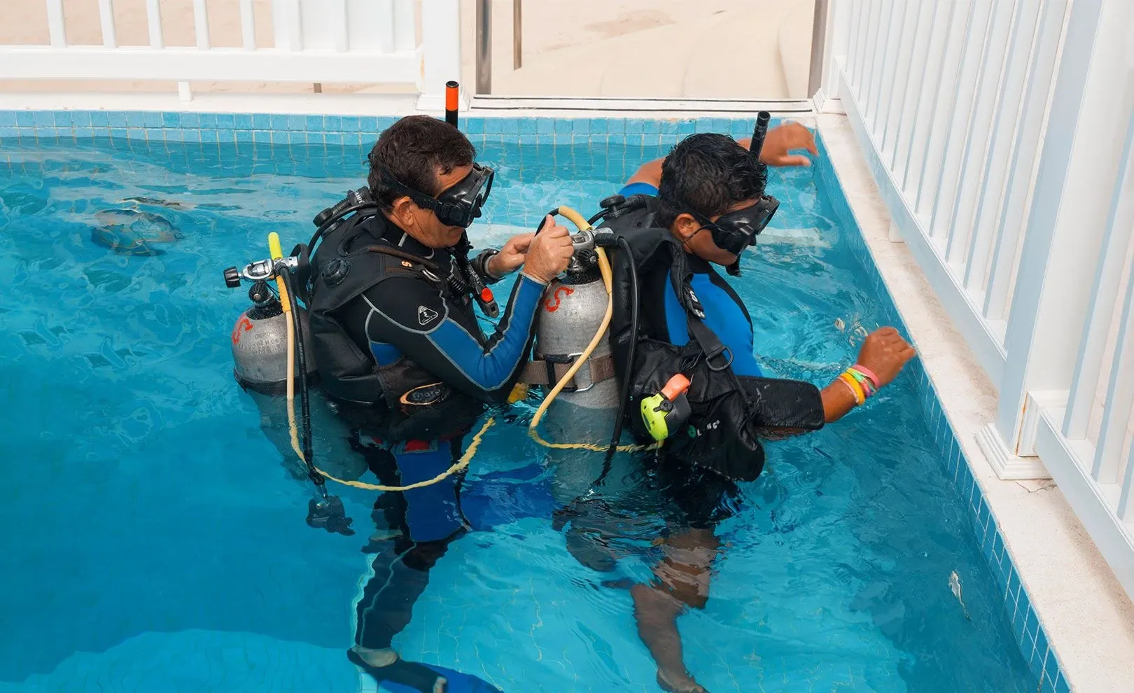 Discover the art anf magic of Scuba Diving | AquaSafari